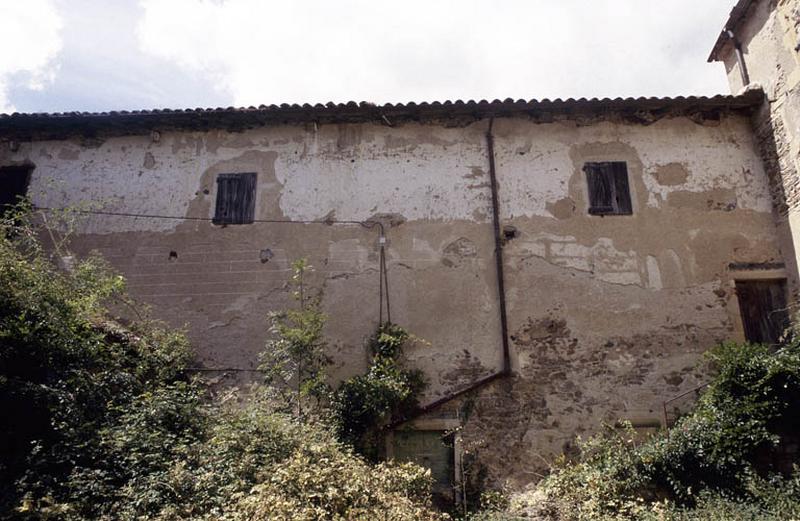 Aile Ouest, façade sur cour.