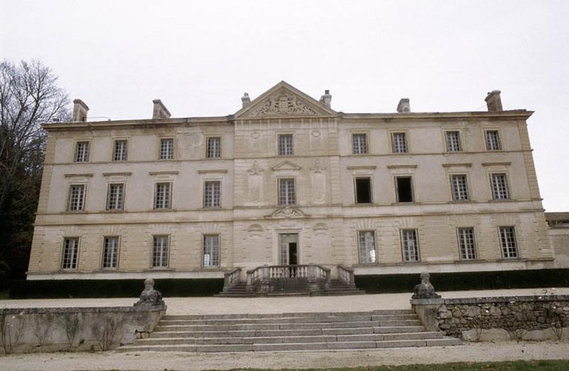 Corps de logis principal, façade sur jardins.