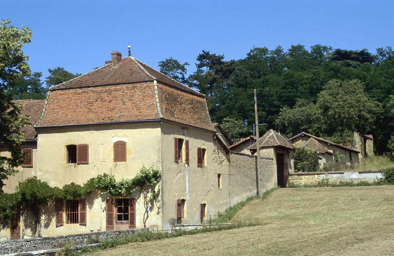 Façades extérieures.