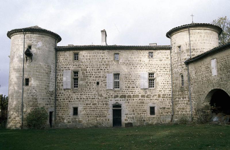 Corps de logis principal, façade Est.