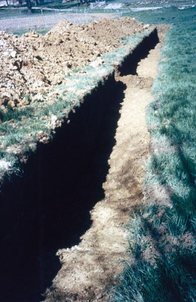 Fouilles archéologiques, fossé.