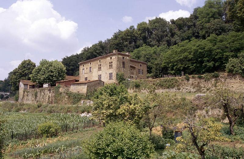 Vue d'ensemble, depuis le Sud-Est.