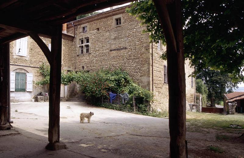 Cour intérieure.