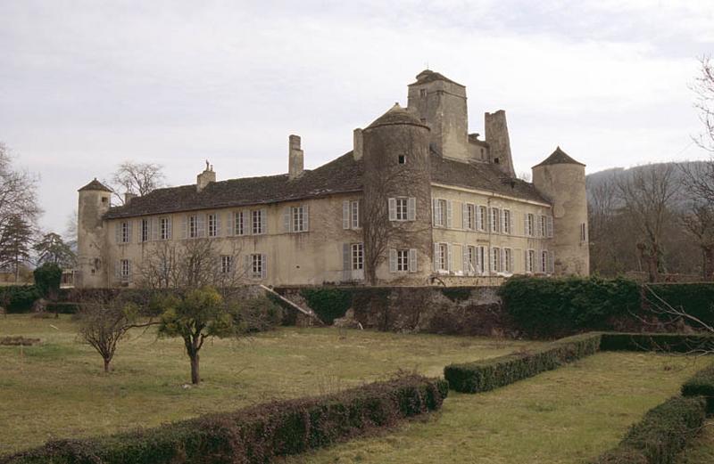 Ailes Nord et Ouest, façades sur jardins.