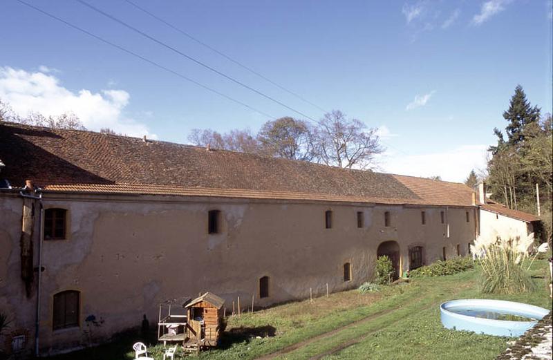 Communs, façade postérieure.