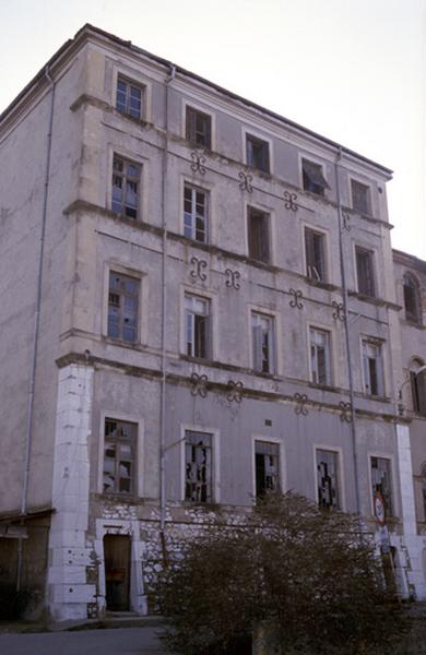 Bâtiment Principal, façade sur cour.