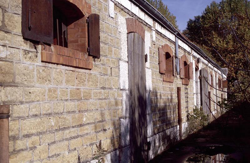 Gare, façade.