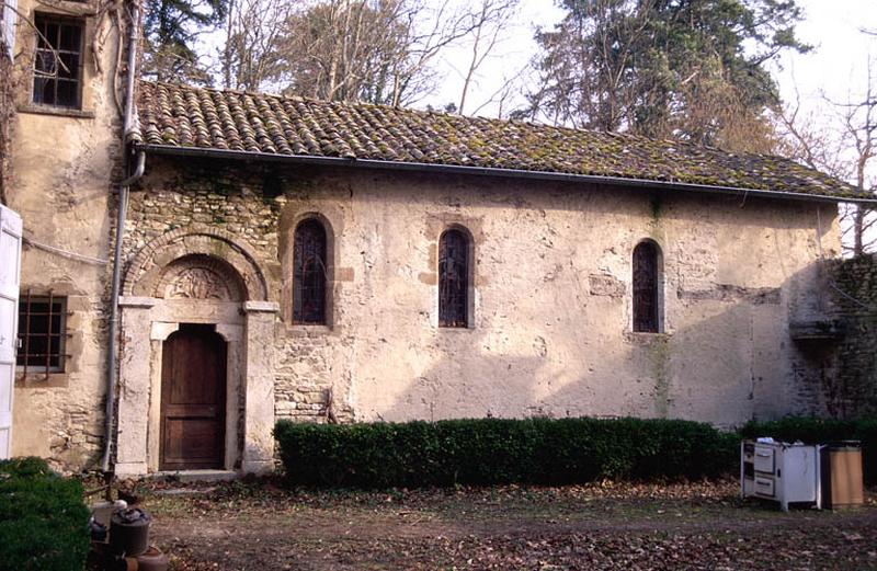 Chapelle, façade sur cour.