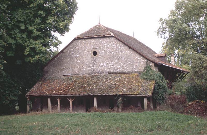 Commun, façade latérale gauche.