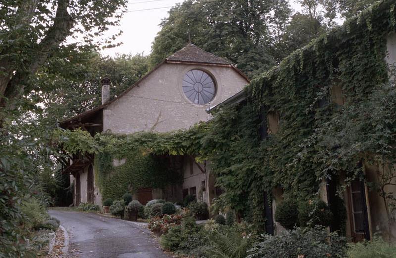 Commun, façade latérale droite.