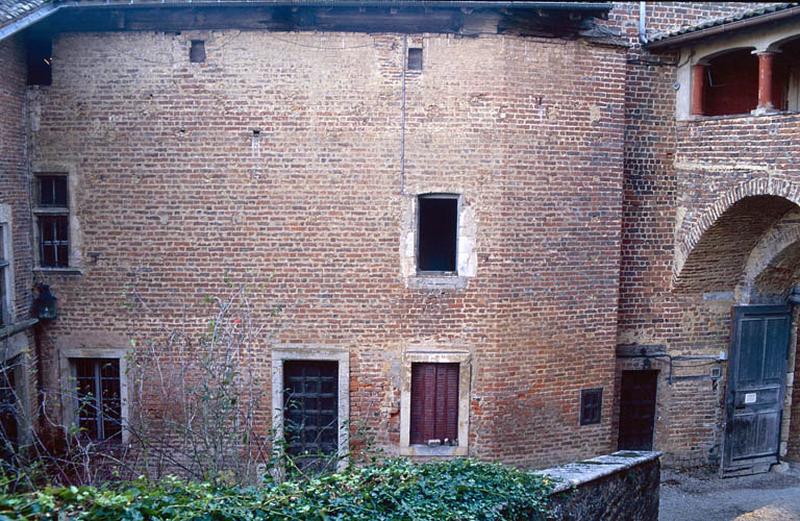 Façade sur cour.