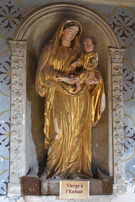 statue : Vierge à l'Enfant, vue générale - ® Ministère de la Culture (France), Direction Régionale des Affaires Culturelles d’Auvergne-Rhône-Alpes – Tous droits réservés