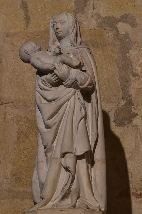 Statue : Vierge à l'Enfant