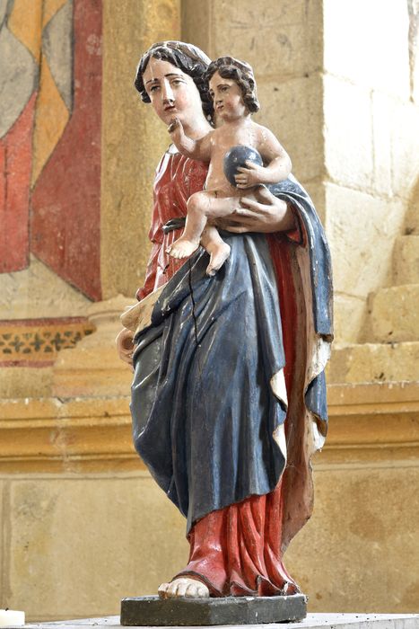 statue : Vierge à l'Enfant, vue générale - ® Ministère de la Culture (France), Direction Régionale des Affaires Culturelles d’Auvergne-Rhône-Alpes – Tous droits réservés