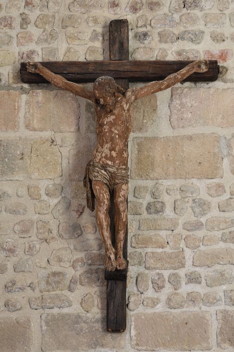 statue : Christ en croix, vue générale - ® Ministère de la Culture (France), Direction Régionale des Affaires Culturelles d’Auvergne-Rhône-Alpes – Tous droits réservés