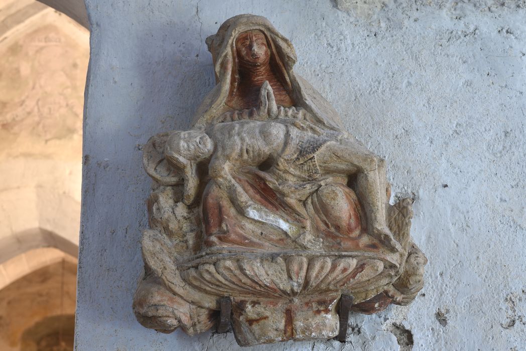 Groupe sculpté : Vierge de Pitié