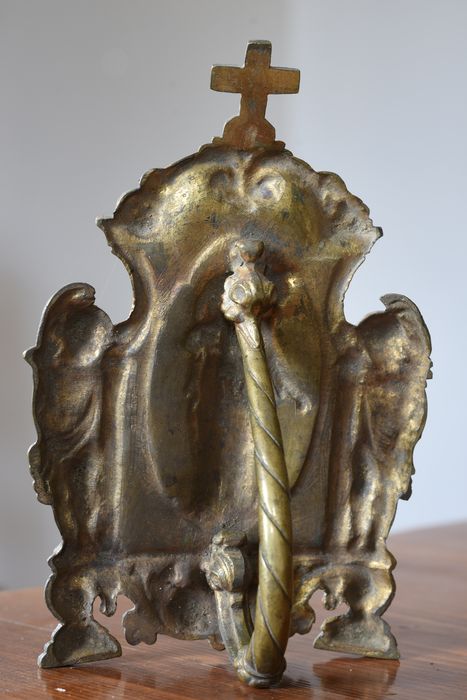 baiser de paix, revers, vue générale - ® Ministère de la Culture (France), Direction Régionale des Affaires Culturelles d’Auvergne-Rhône-Alpes – Tous droits réservés