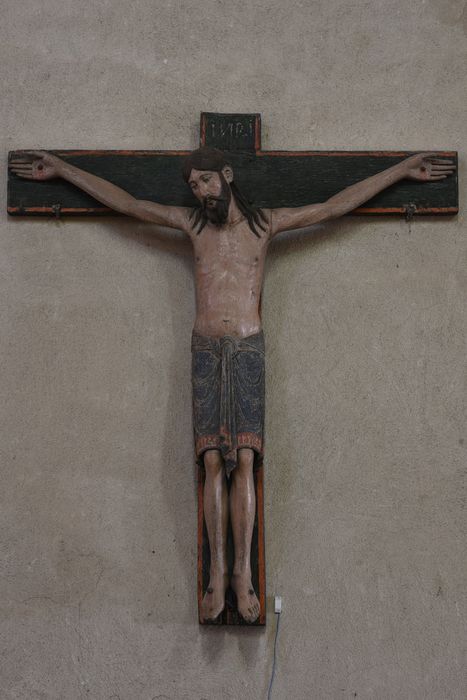 statue : Christ en croix, vue générale