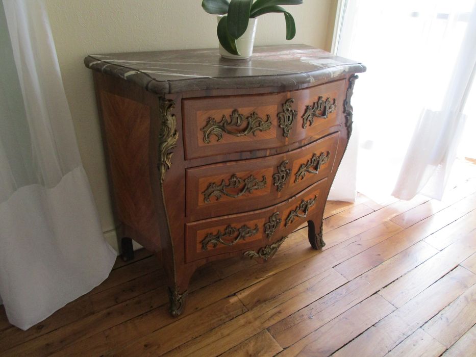 commode, vue générale