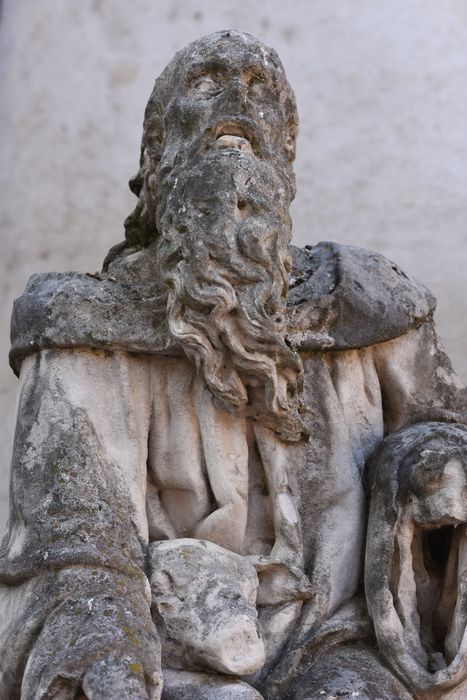 statue : Saint Gilles, vue partielle - © Ministère de la Culture (France), Direction Régionale des Affaires Culturelles d’Auvergne-Rhône-Alpes – Tous droits réservés