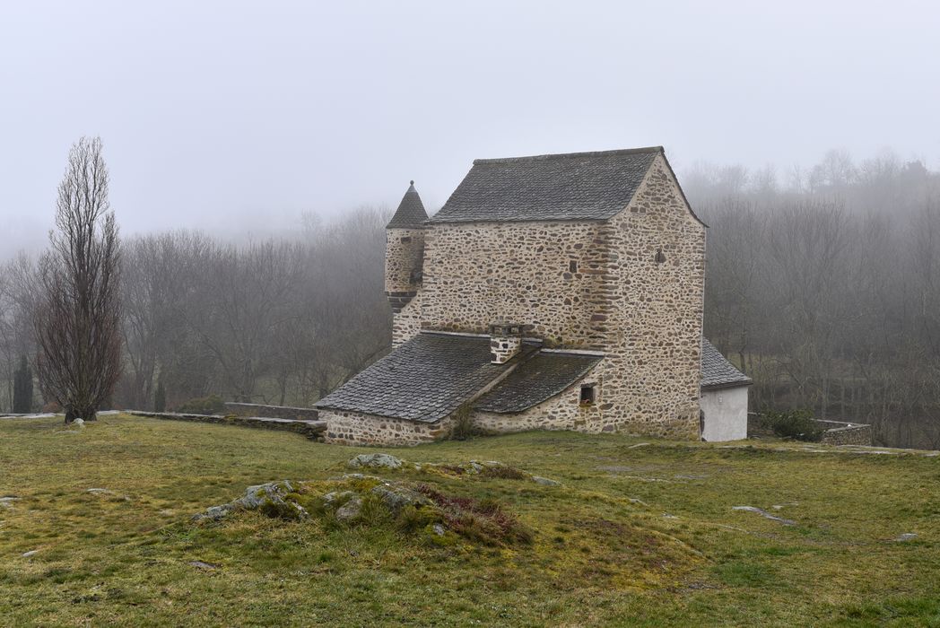 Château de Montmoirat : vue générale, ensemble nord-ouest