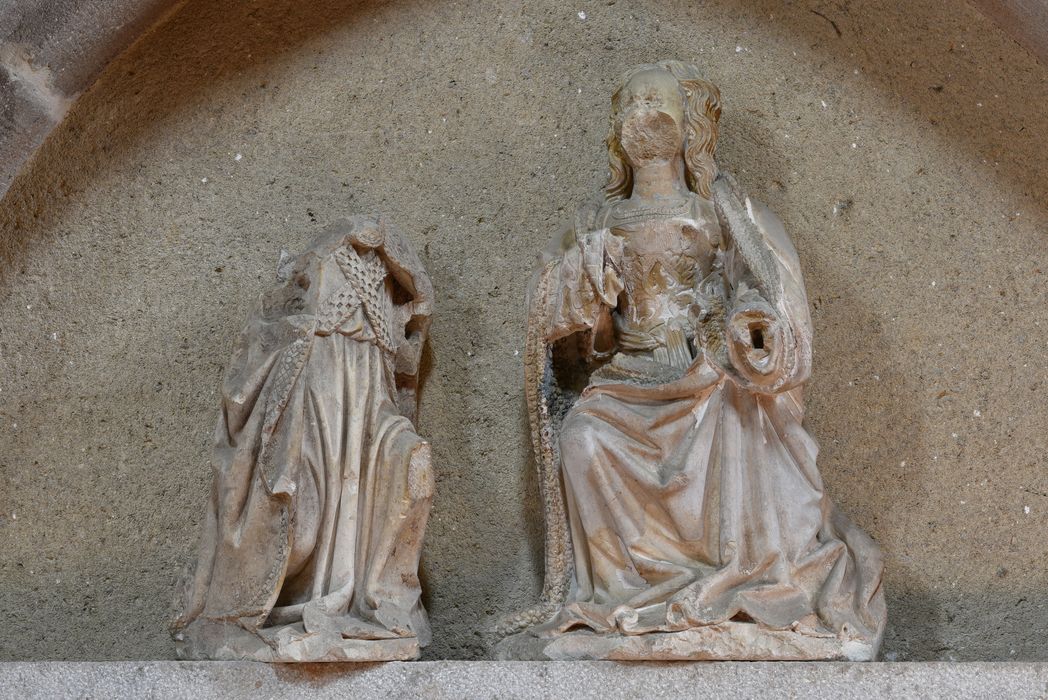 Groupe sculpté : Annonciation, vue générale - © Ministère de la Culture (France), Direction Régionale des Affaires Culturelles d’Auvergne-Rhône-Alpes – Tous droits réservés