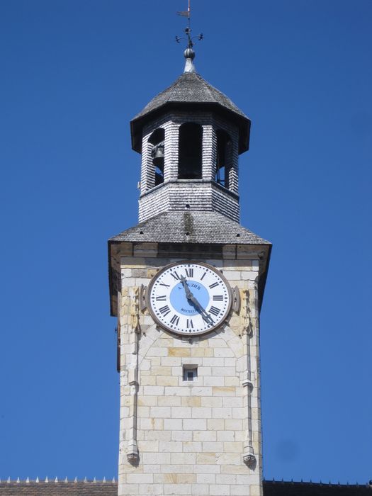 Château des ducs de Bourbon : Façade est, tour de l'horloge, élévation est, vue partielle