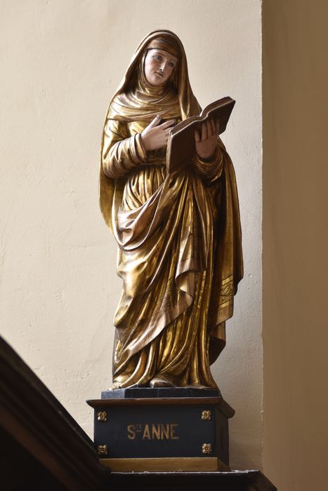 Statue : sainte Anne, vue générale