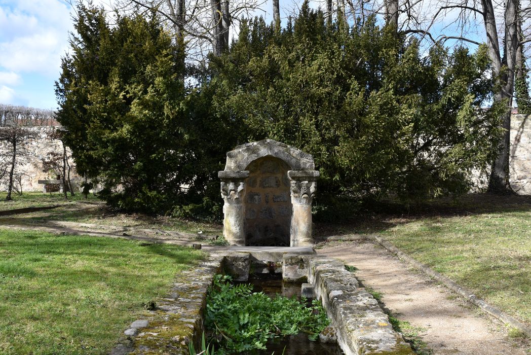 Fontaine Saint-Julien, vue générale