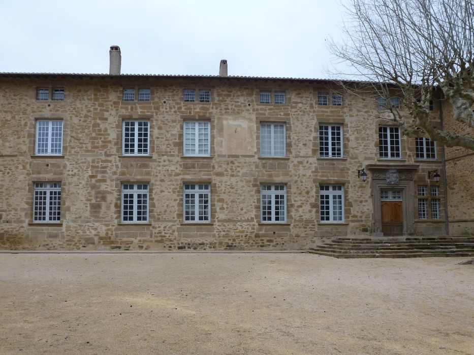 aile nord, façade sud sur cour, vue générale