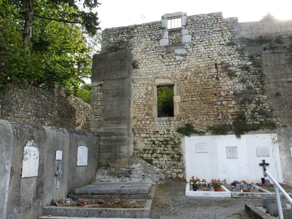 vue partielle des ruines de l’abbaye