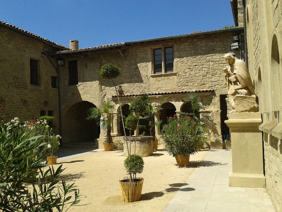 ancien cloître, aile ouest, façade est, vue générale