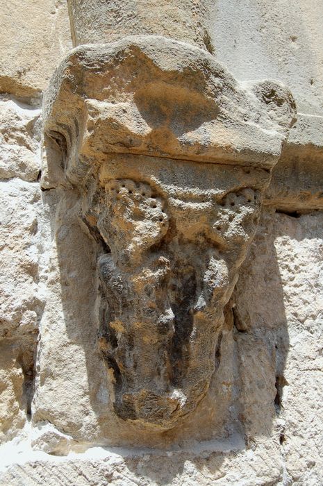 ruines de l’ancienne abbaye, détail d’une console