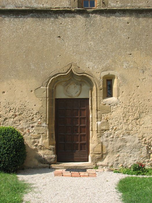 aile en retour, façade sud, détail de la porte d’accès