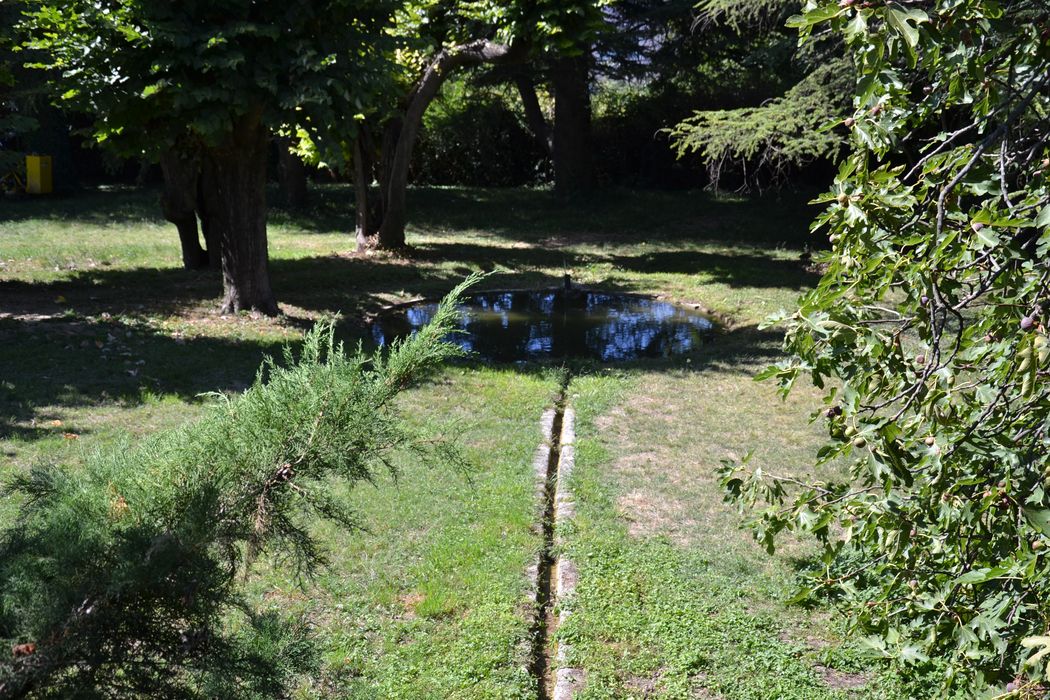 jardin ouest, détail d’un bassin