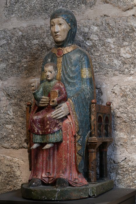 groupe sculpté : Vierge en majesté