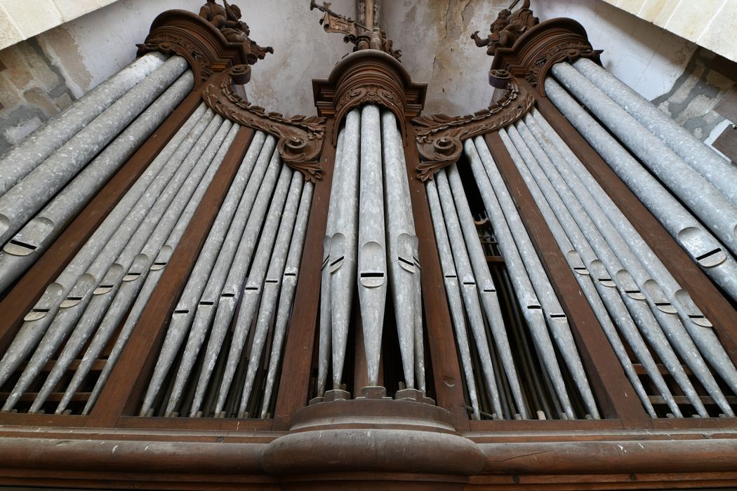 orgue de tribune, vue partielle