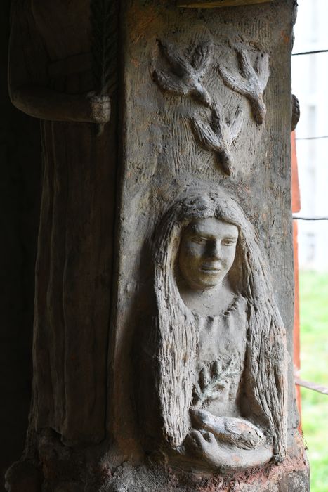 jambage droit de de l'arc de triomphe - © Ministère de la Culture (France), Direction Régionale des Affaires Culturelles d'Auvergne-Rhône-Alpes – Tous droits réservés