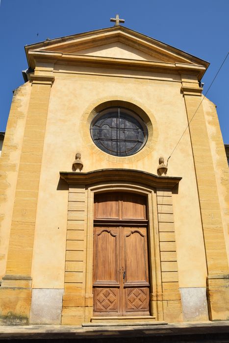 chapelle, façade sur rue