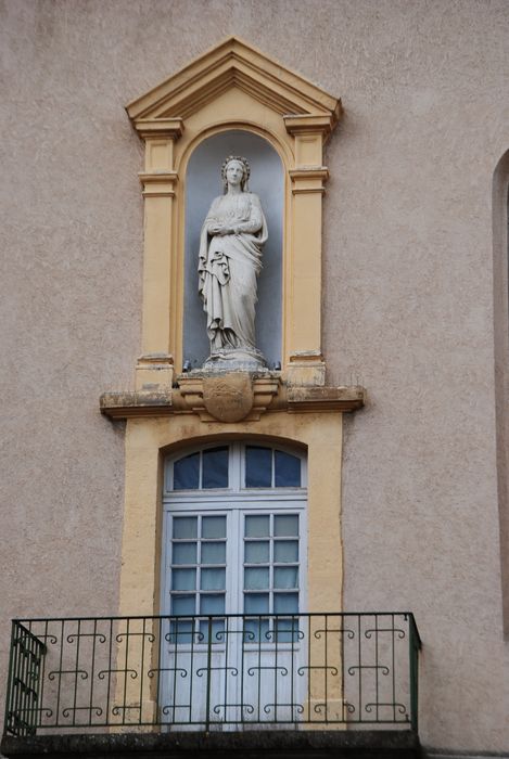 façade sur cloître, détail de la travée centrale