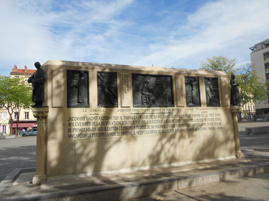 vue générale du monument