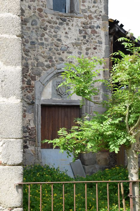 porte d’accès à la tourelle d’escalier, vue partielle