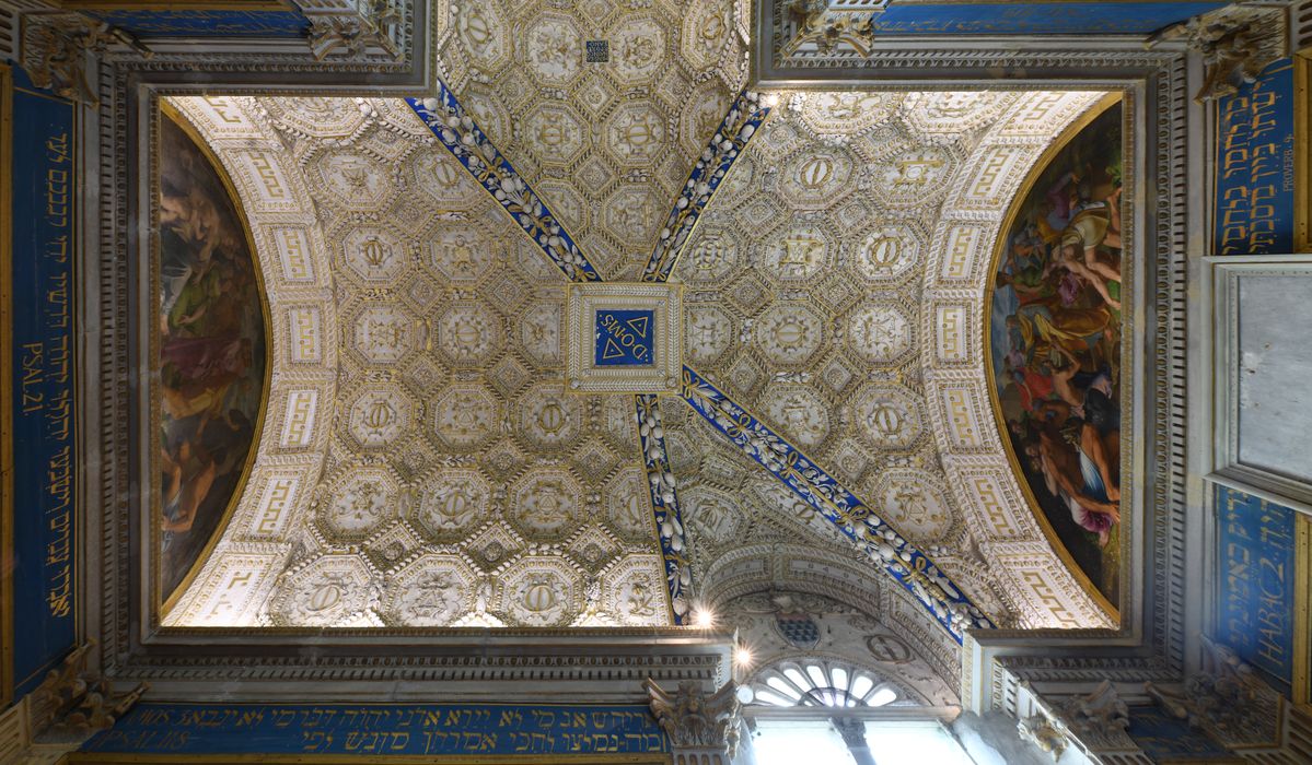 Chapelle, vue générale de la voûte