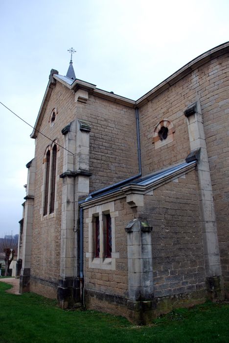 façade latérale est, vue partielle