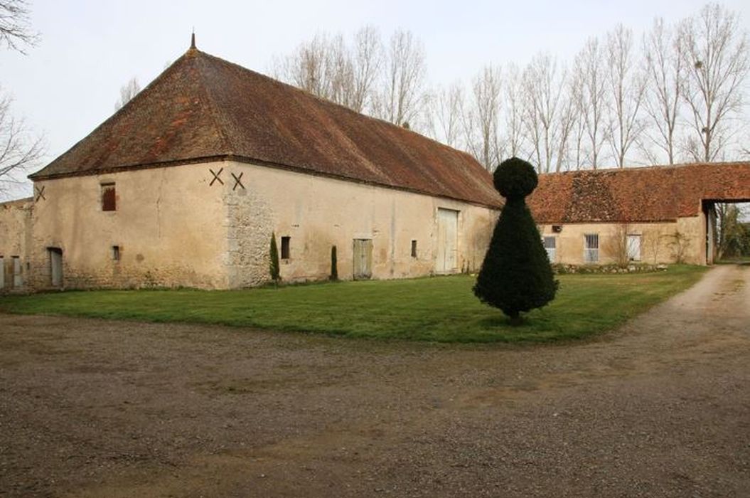 communs, aile ouest, façades sud et est