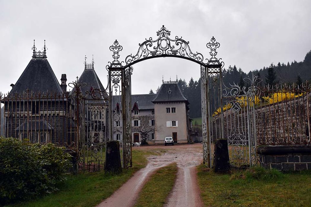 grille d'accès sud