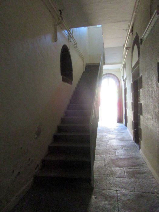 bâtiment des femmes, escalier