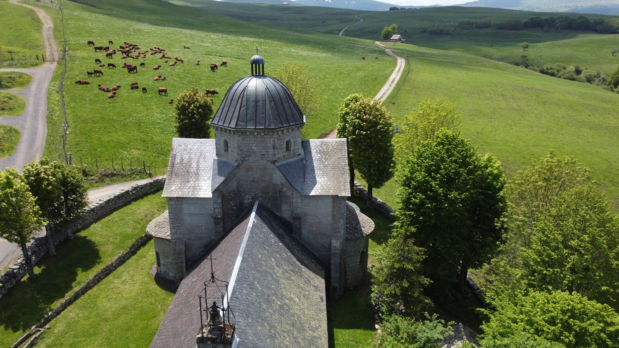 vue aérienne de l’église en direction du Sud