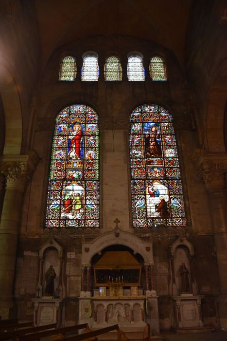 verrières : Saint François d’Assise (baie 7), saint André (baie 9)