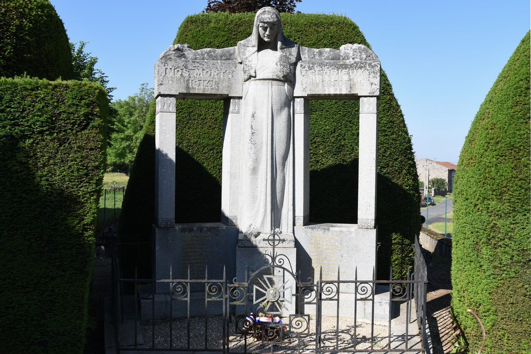 Monument aux morts, vue générale